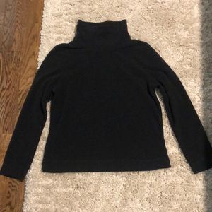L Old Navy Black fleece mock turtleneck